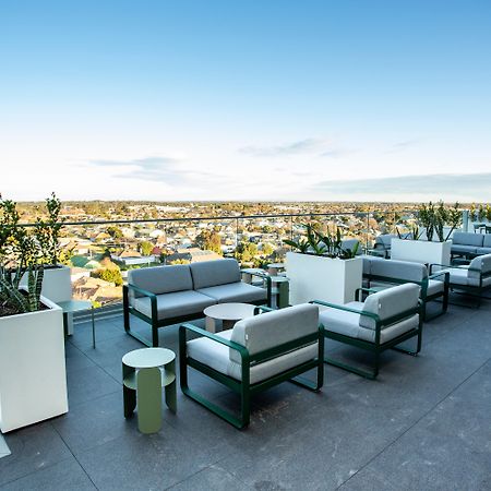 Holiday Inn Werribee By Ihg Exterior photo