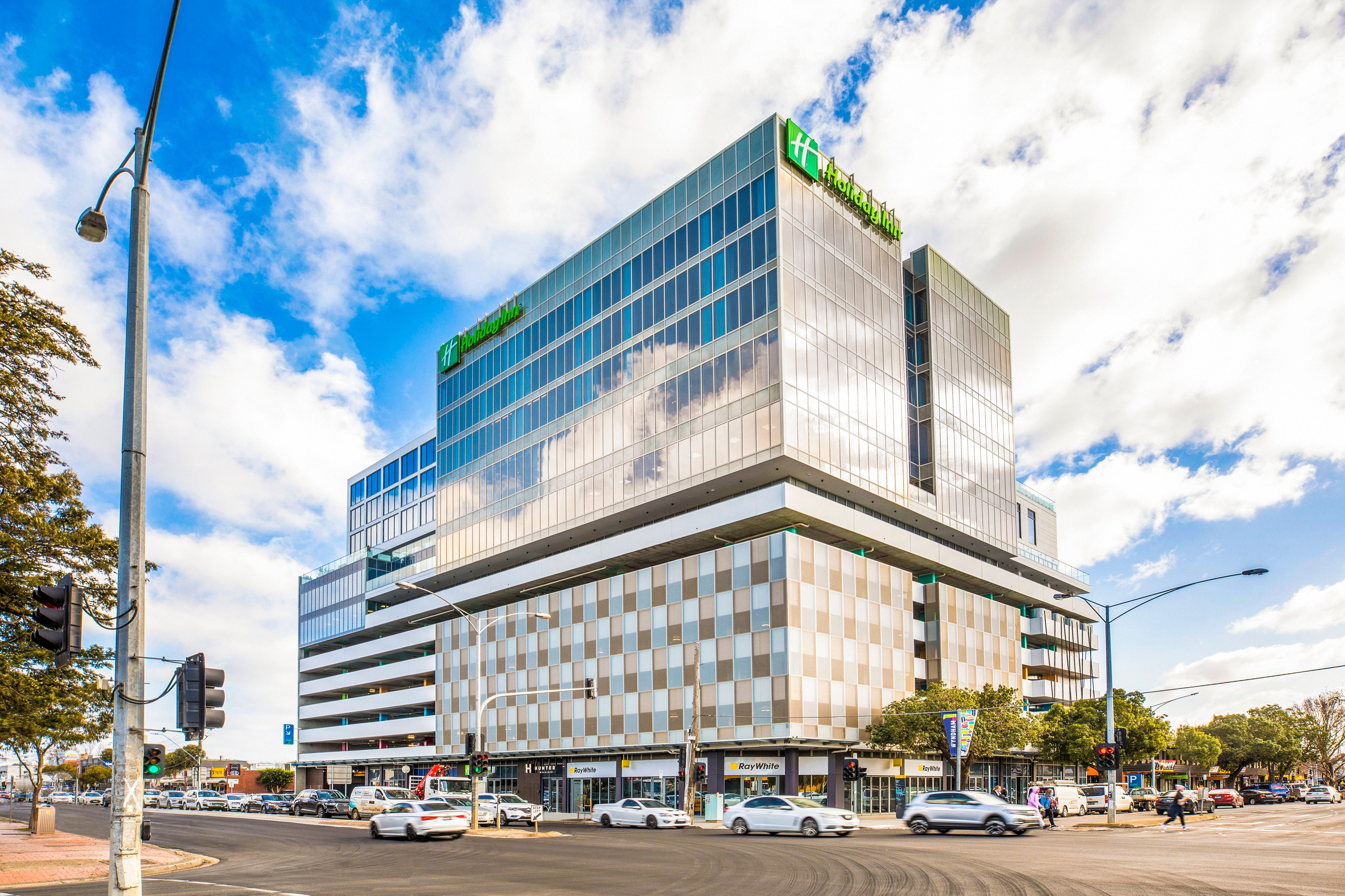 Holiday Inn Werribee By Ihg Exterior photo